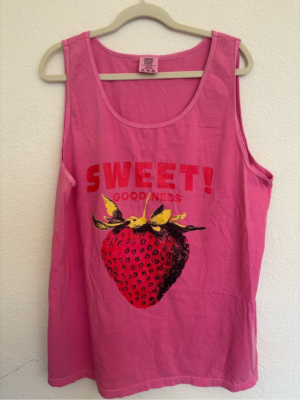 Comfort Colors Pink Girls' Strawberry Graphic Tank Top